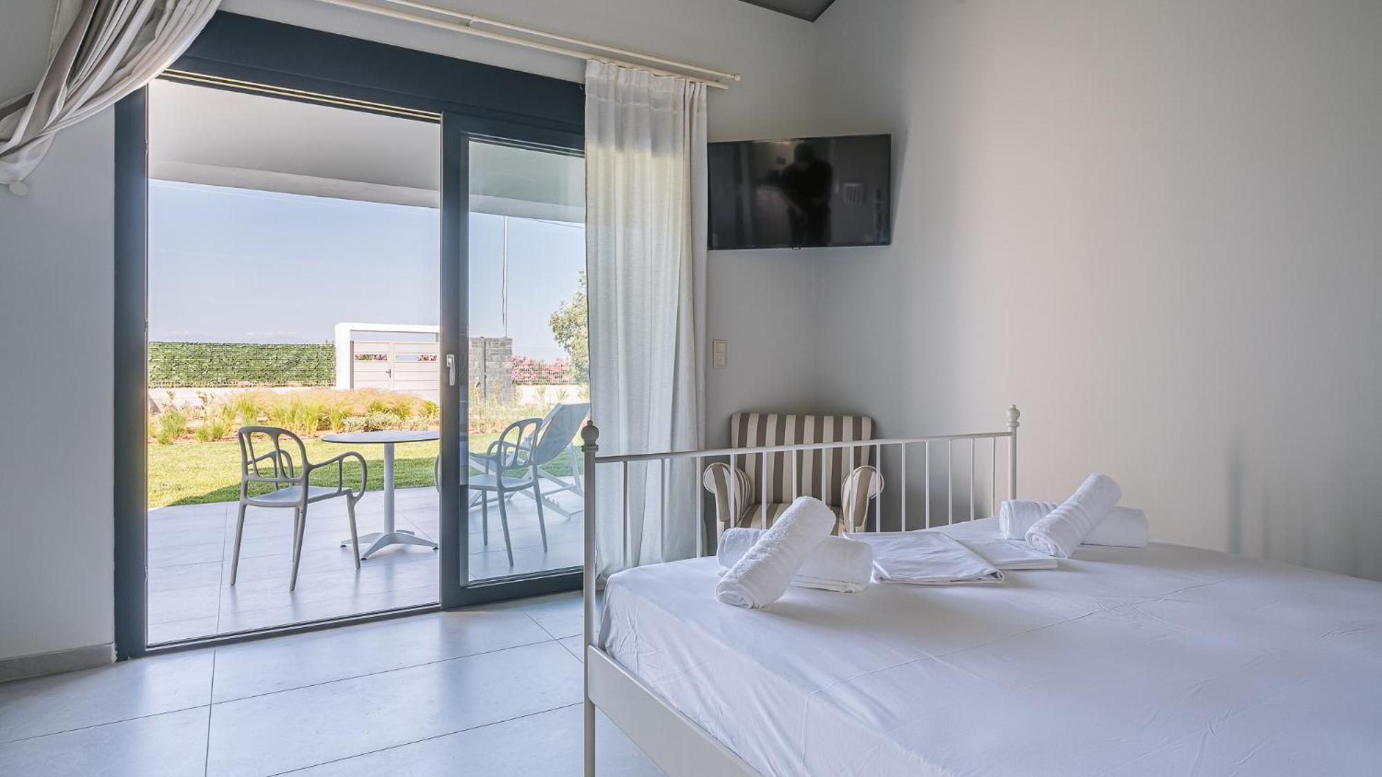 Electra Beachfront Suites, Nea Irakleia Nea Iraklia Exterior foto