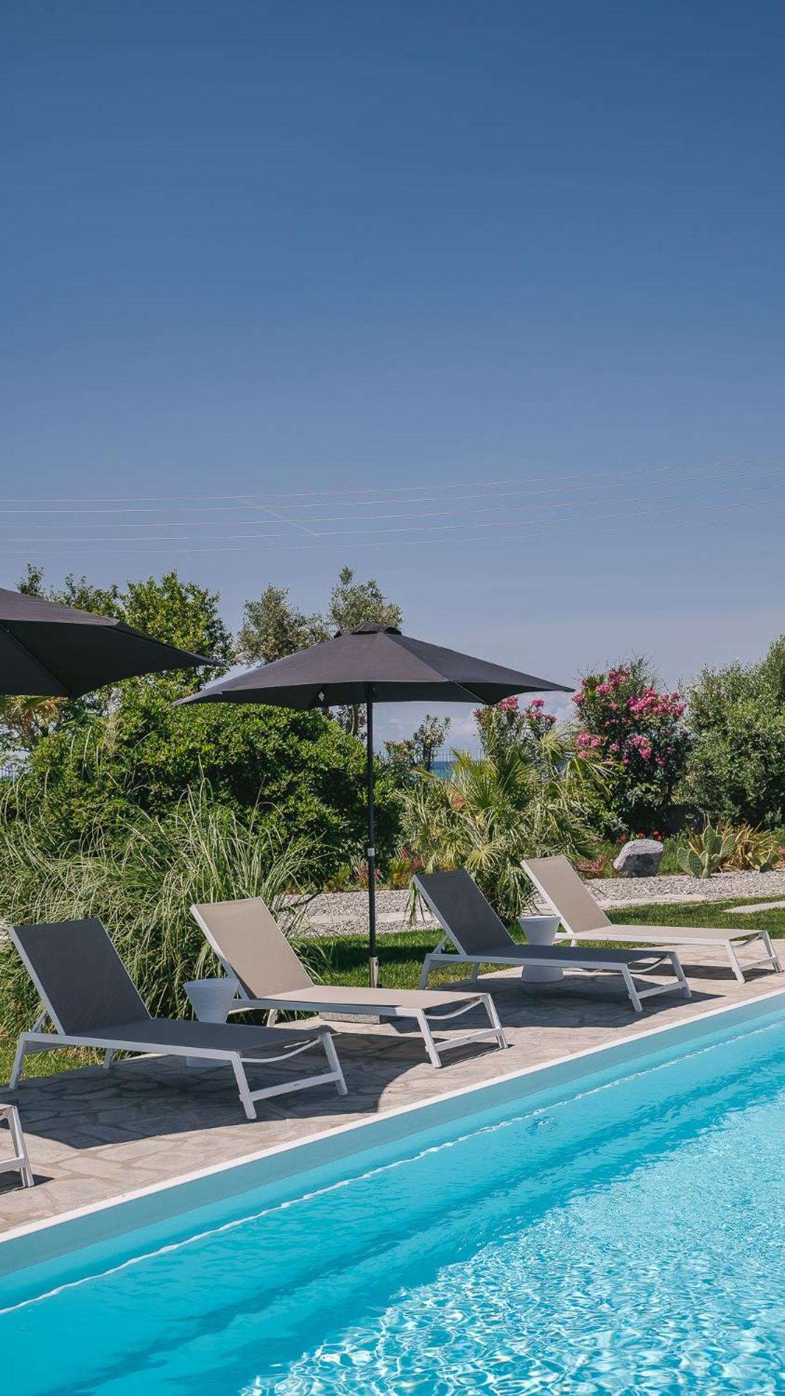 Electra Beachfront Suites, Nea Irakleia Nea Iraklia Exterior foto