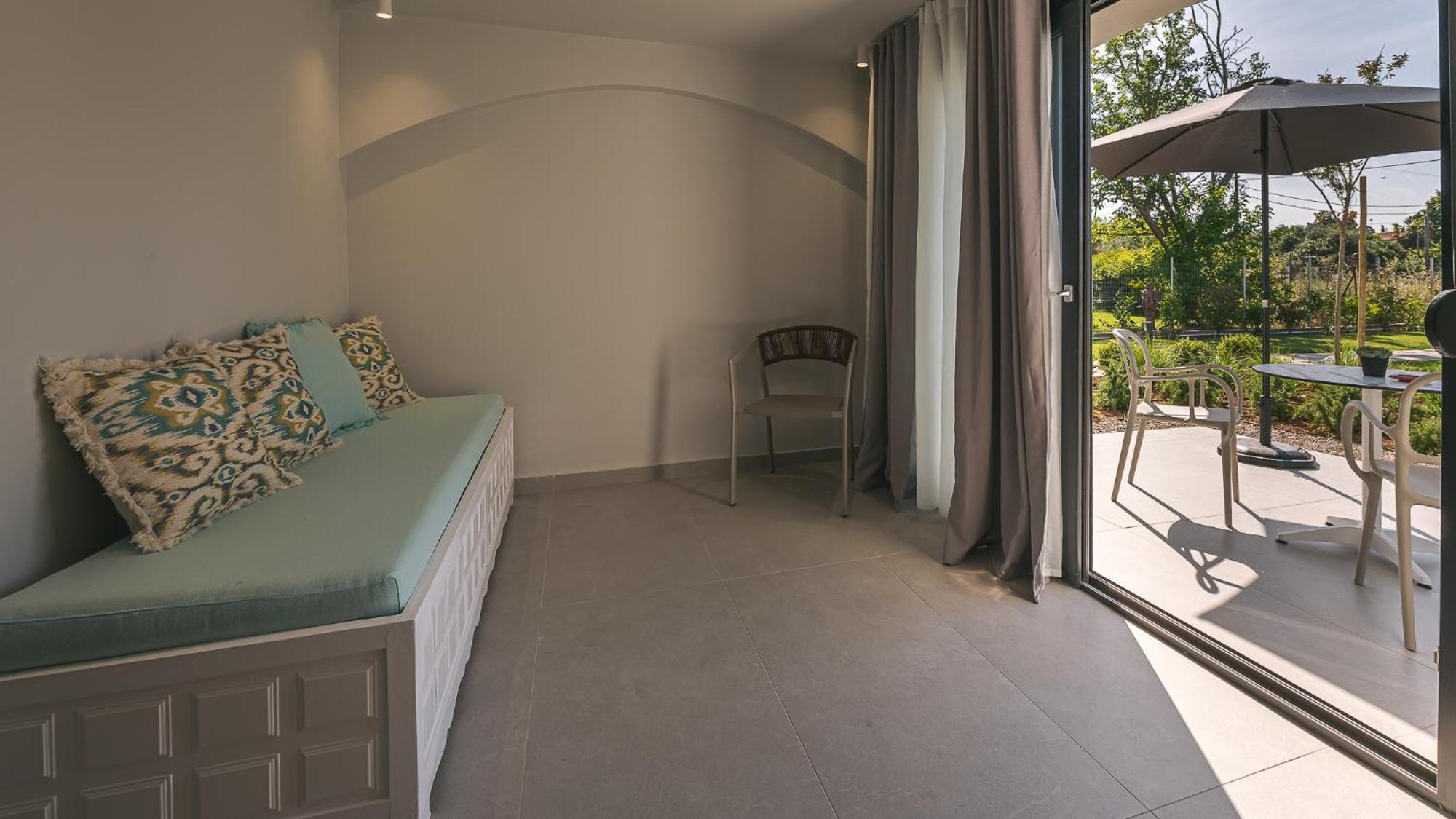 Electra Beachfront Suites, Nea Irakleia Nea Iraklia Exterior foto